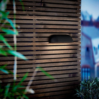 Front 26 Wall Light Black
